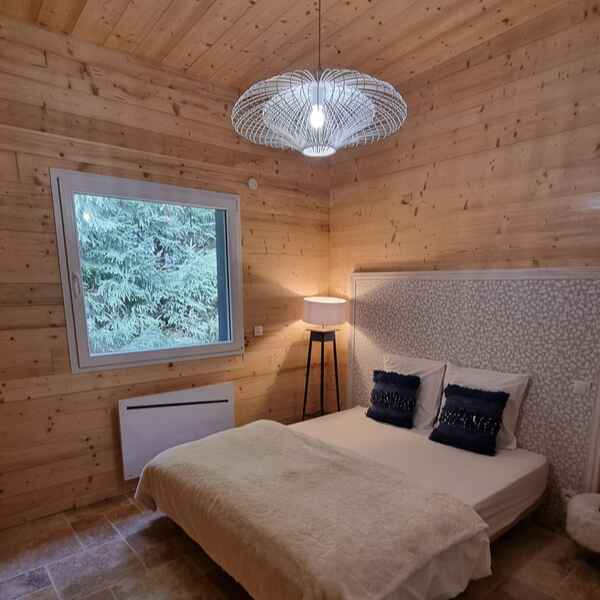 location chalet vosges, louer notre chalet LE FOLIE BERGERE avec jacuzzi pour un week-end insolite